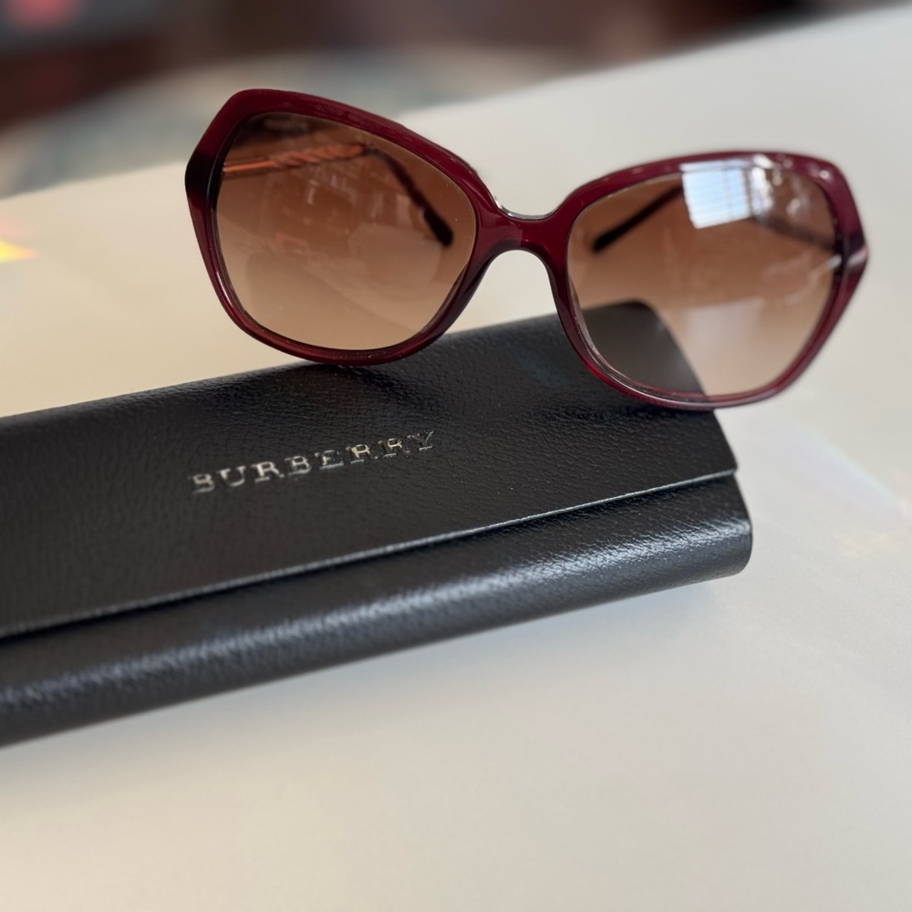 Burberry Red Oversized Sunglasses